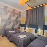 Spacious Moroccan Retreat Near Airport