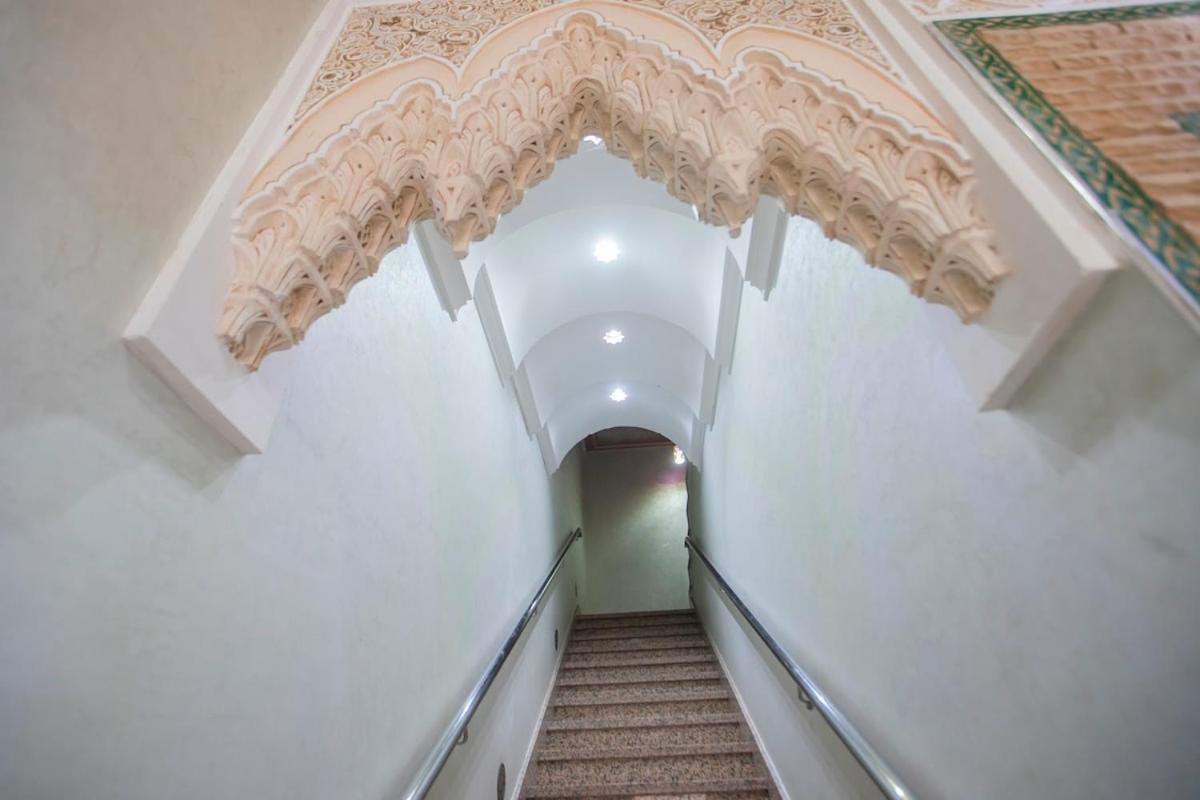 Spacious Moroccan Retreat Near Airport