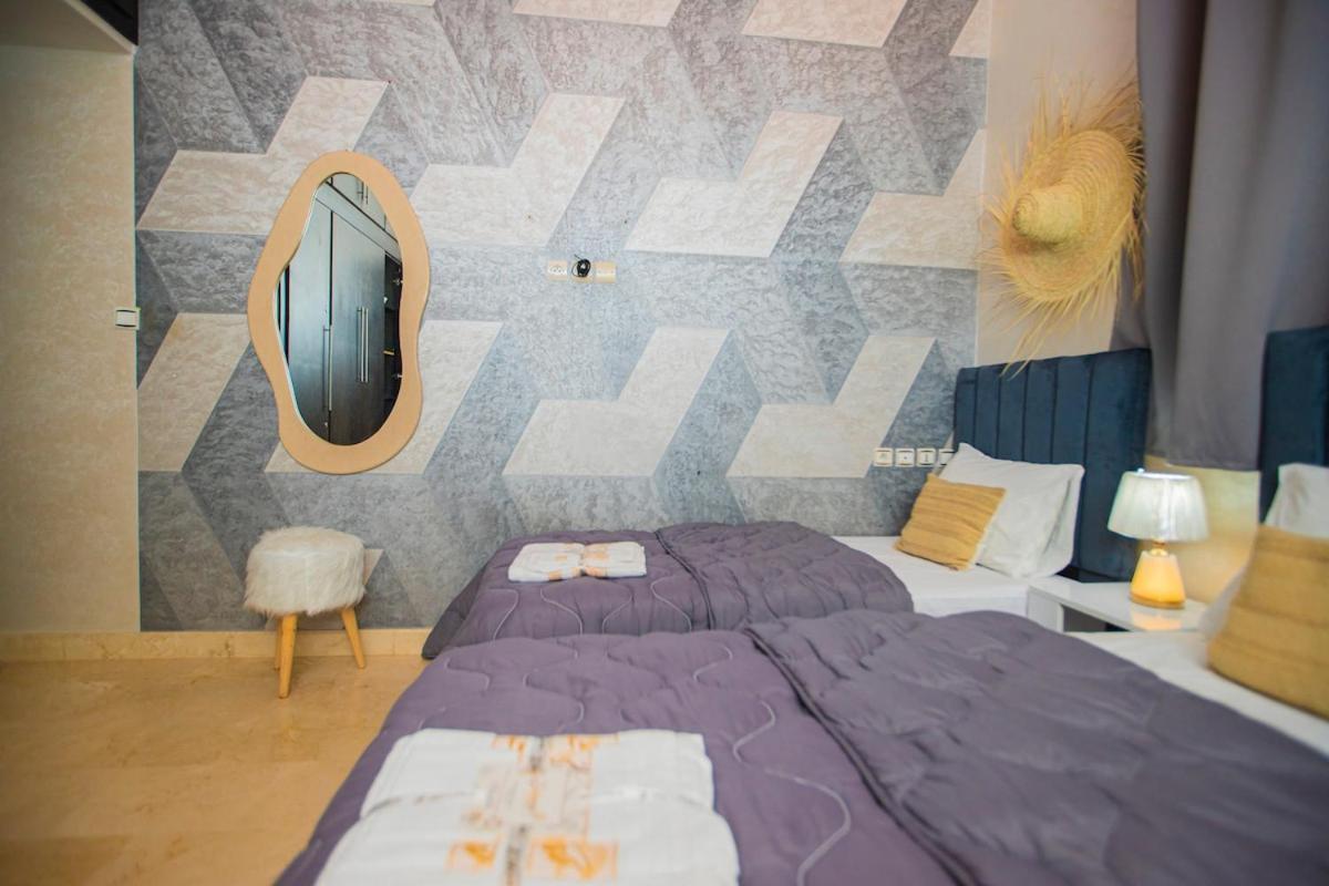 Spacious Moroccan Retreat Near Airport